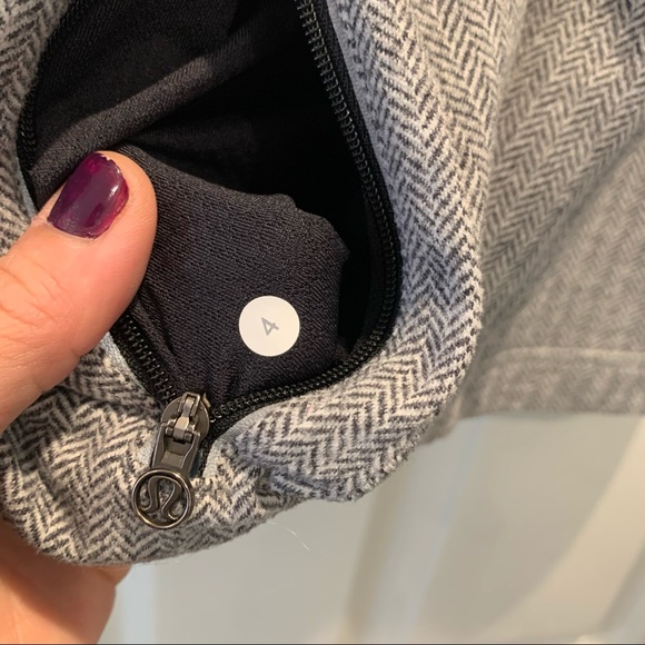 Lululemon Full Tilt 1/2 Zip Pullover- 4 - Picture 6 of 6